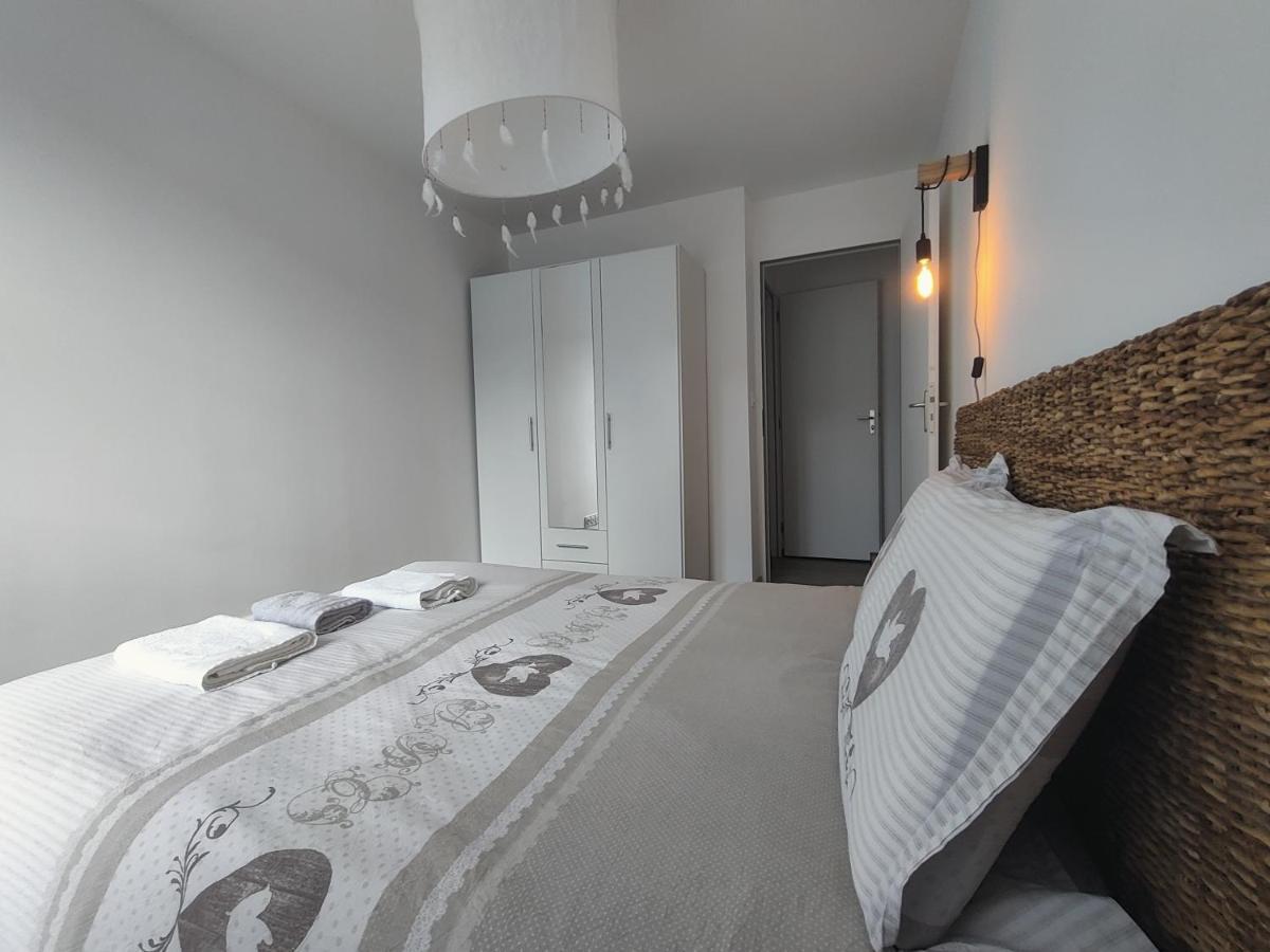 Appartement T3 PLUME Hyper centre d'ERNÉE Exterior foto